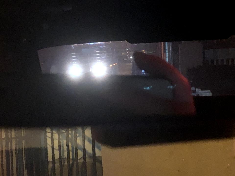 宝马5系 我刚提了不到1个月，过年来回高速两趟，每次130左右的时候，路上稍微有点风或者超过大车的时候，飘得厉害，感觉车