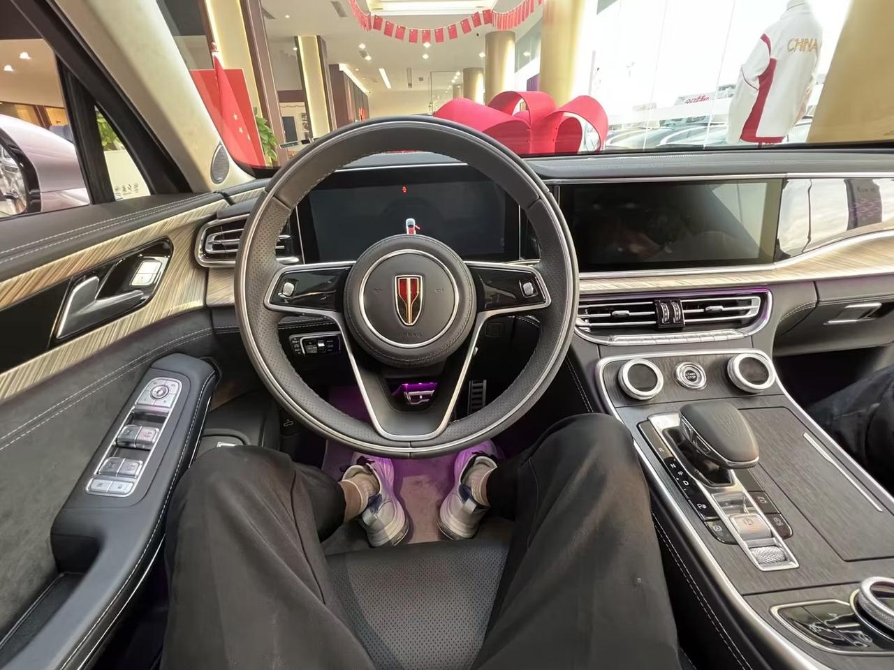 红旗H5 有没有车友提示下，1.5划得来还是2.0。他们有什么具体的差异么