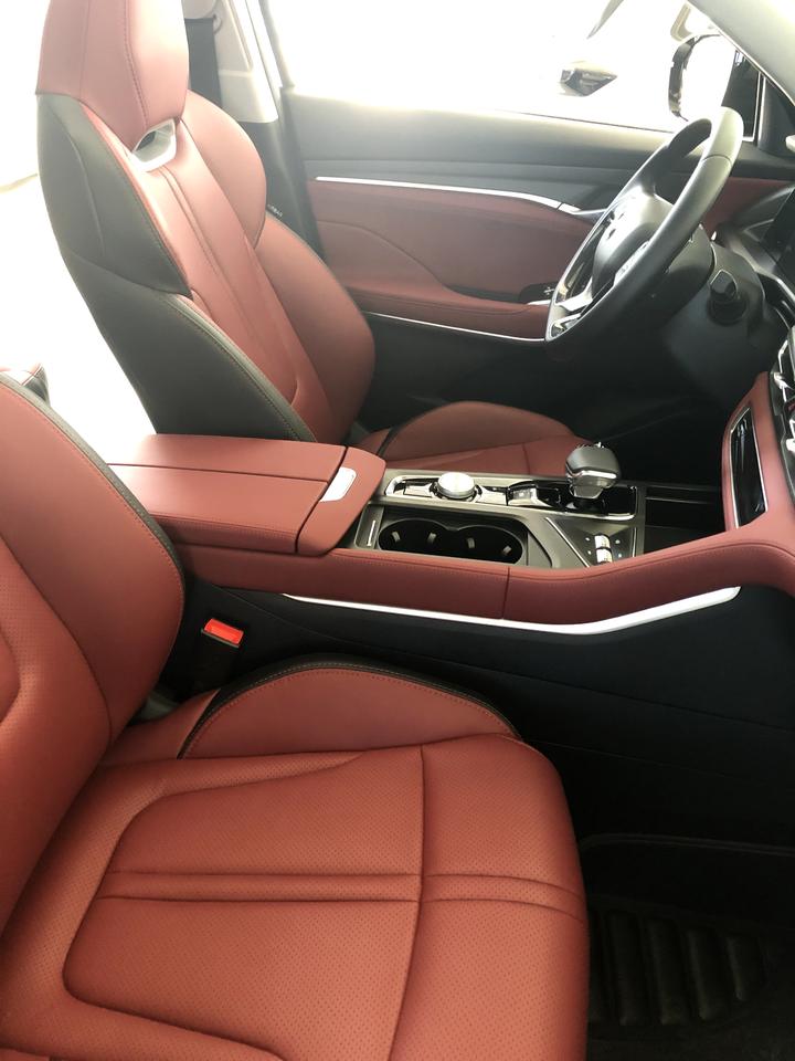 长安CS75 PLUS 问一下陕西和四川这边提车2.0顶配版优惠都是多少啊？我是陕西汉中的。