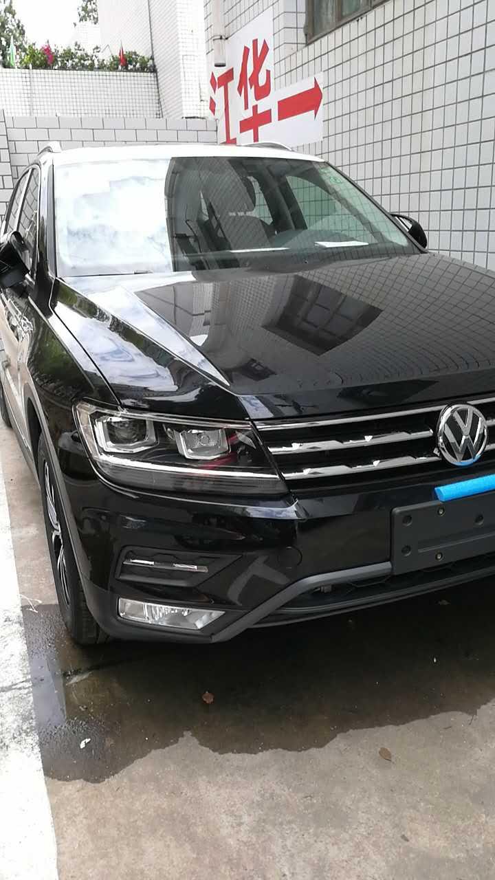 大众途观L 我是2017款1.8t 豪华版本 下地全款28万左右 现在能卖多少 跑4万公里 保养极佳 无伤病车祸 少量轻
