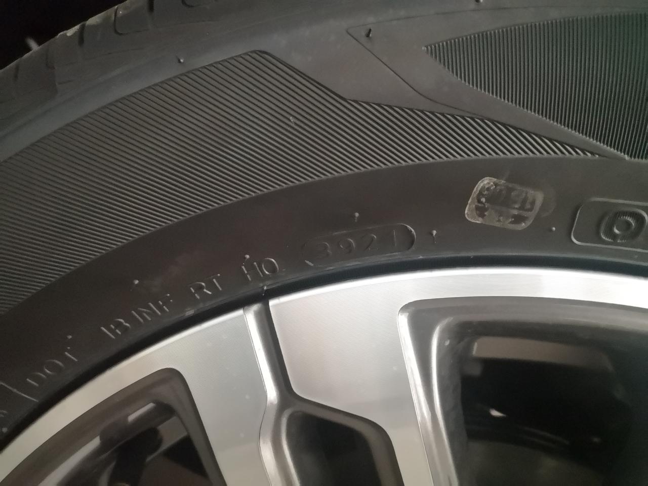 长安CS75 PLUS 昨天去确认车，22款75p  一个星期后提车！  车：天窗玻璃够不着！ 前玻璃 主副驾 后排  