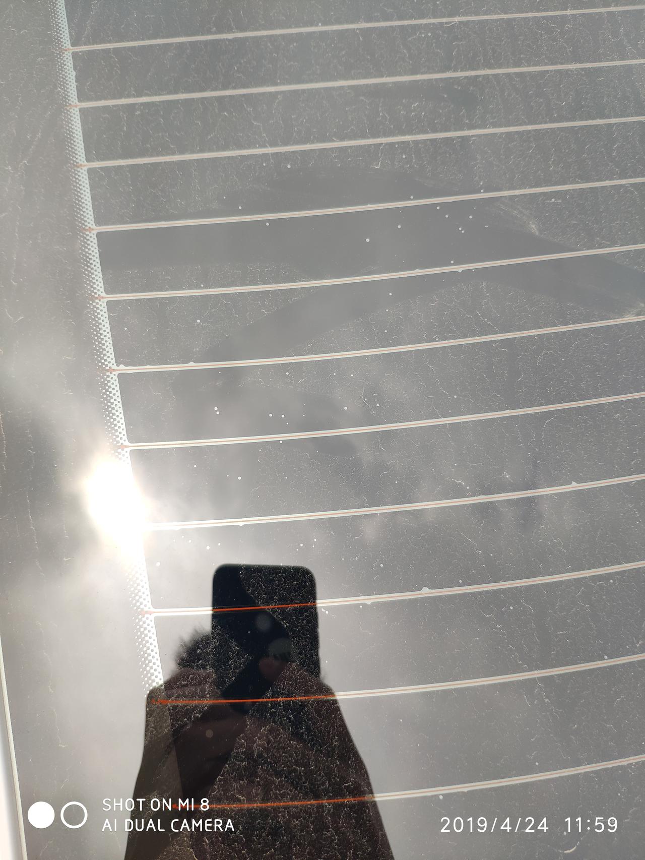 大众宝来 贴完膜3天了还有气泡正常吗？