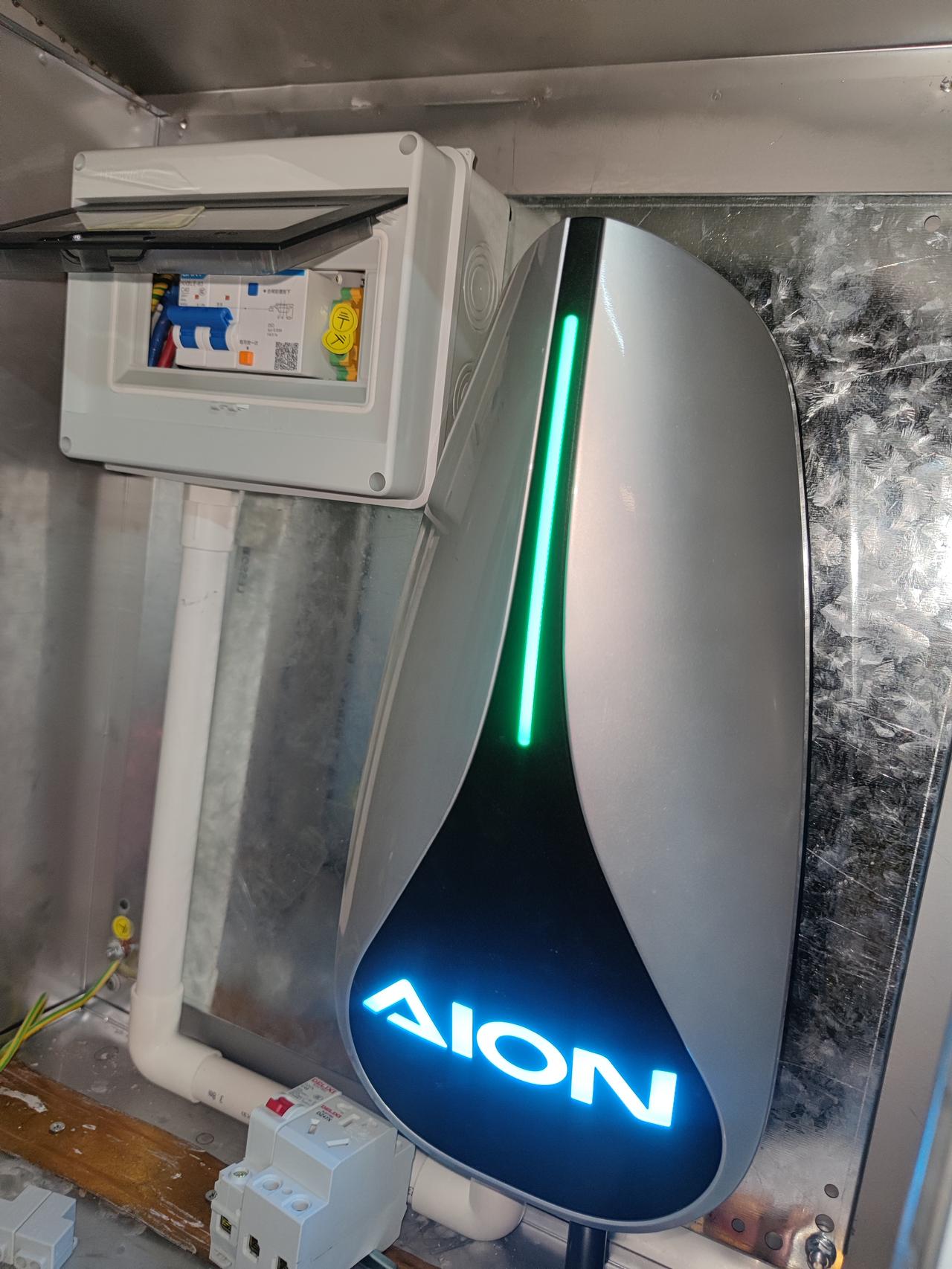 比亚迪宋PLUS DM-i 请问各位老大，宋pd是否不支持其他品牌的桩，用埃安的7kw，仅插上去，还没启动就已经报错了，