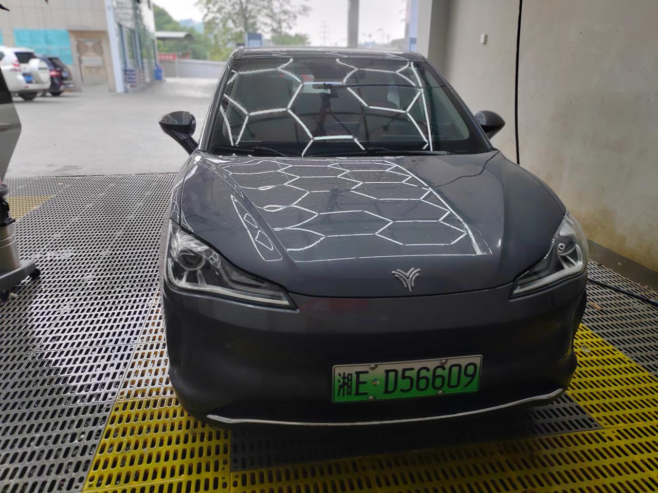 哪吒哪吒V 哪吒v换减震到底有用吗？