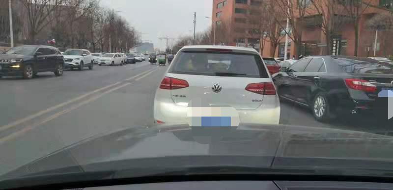 奥迪Q7 麻烦问下各位 我入手的是2020款的55 不到半年发现自动大灯启动的特别早 夏天早上八点多还不关 晚上六点半就