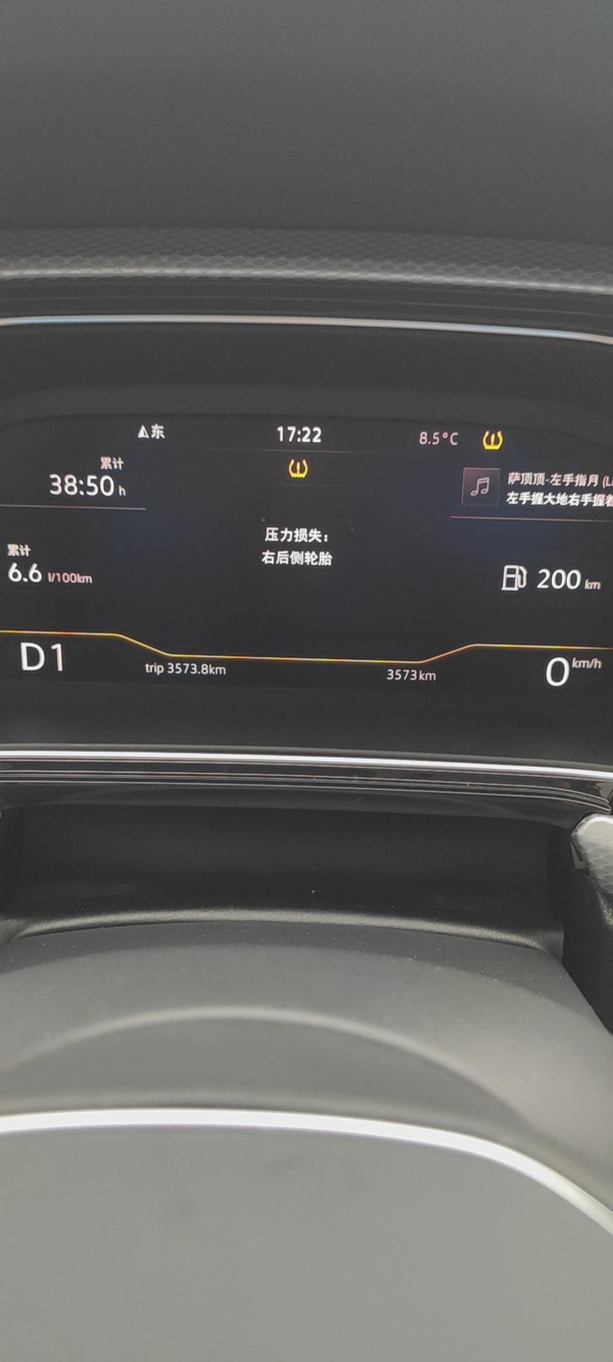 大众探影 你们有没有新车买来3000公里就轮胎报警胎压异常的呀，新车轮胎就缺气，而且没扎钉