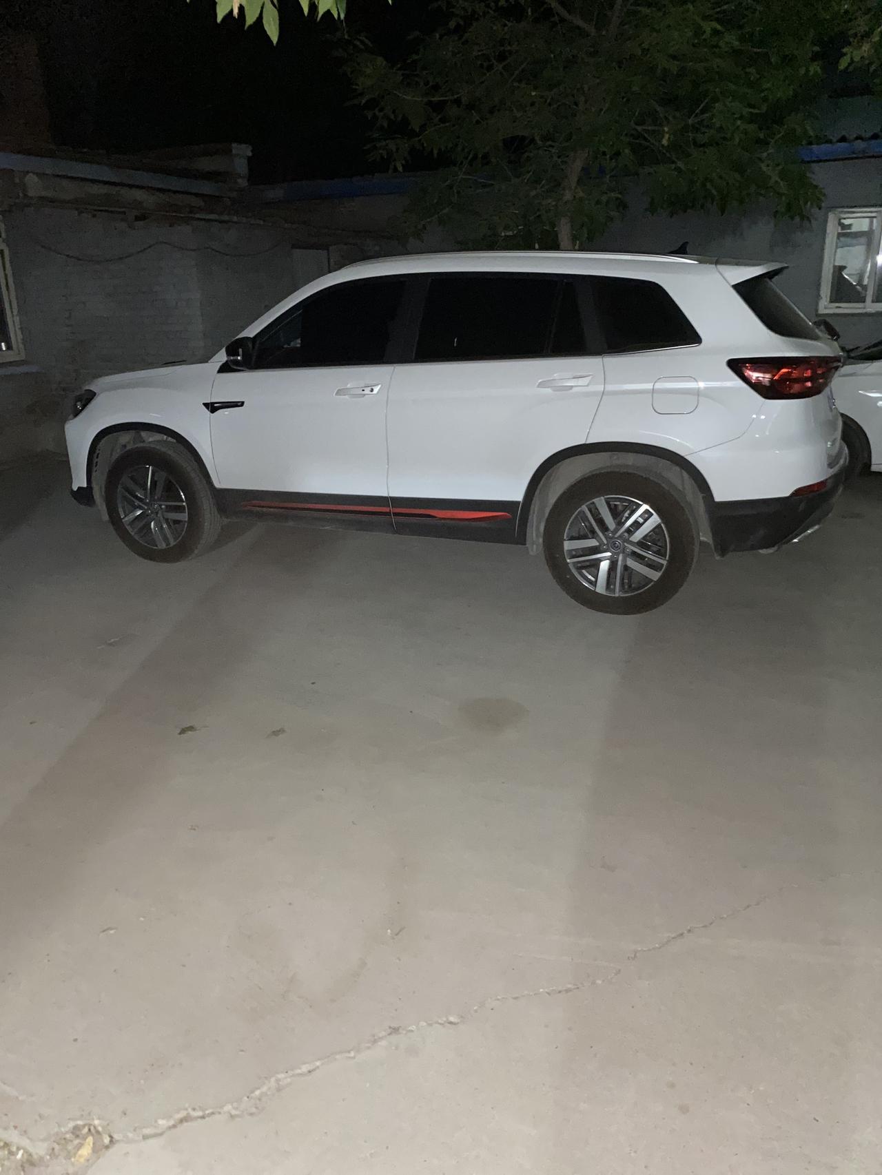 长安CS75 上半年买的车啥政策没享受到。坐地亏万八的