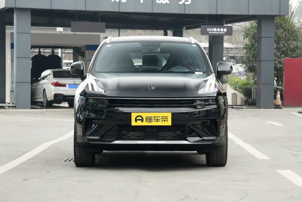 首先向各位车神问好。我是个新手，想入手领克06。我月薪7500左右。如果入手06首付多少？月供多少？人生第一辆车。恳求大