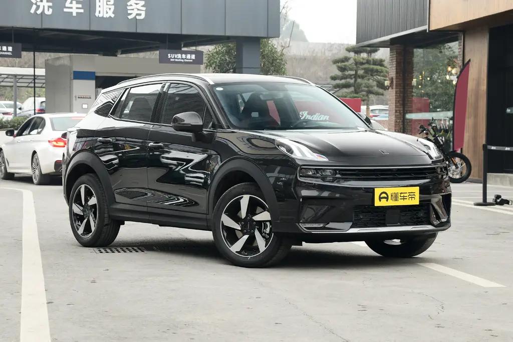 首先向各位车神问好。我是个新手，想入手领克06。我月薪7500左右。如果入手06首付多少？月供多少？人生第一辆车。恳求大