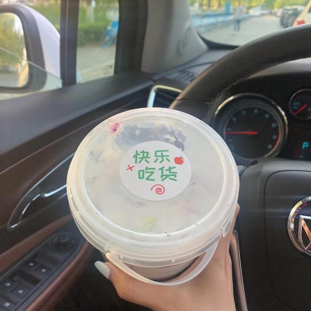 别克英朗 万能的车友圈哥们姐们。帮忙猜一下这是别克的哪款车型