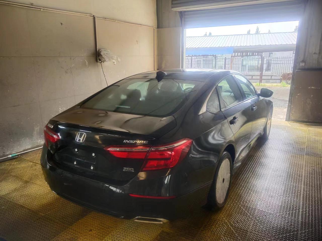 本田英仕派 车已到店，明天就去提车，精致黑色，广大的车友大哥们，验车需要注意什么？？？？请赐教，不胜感激