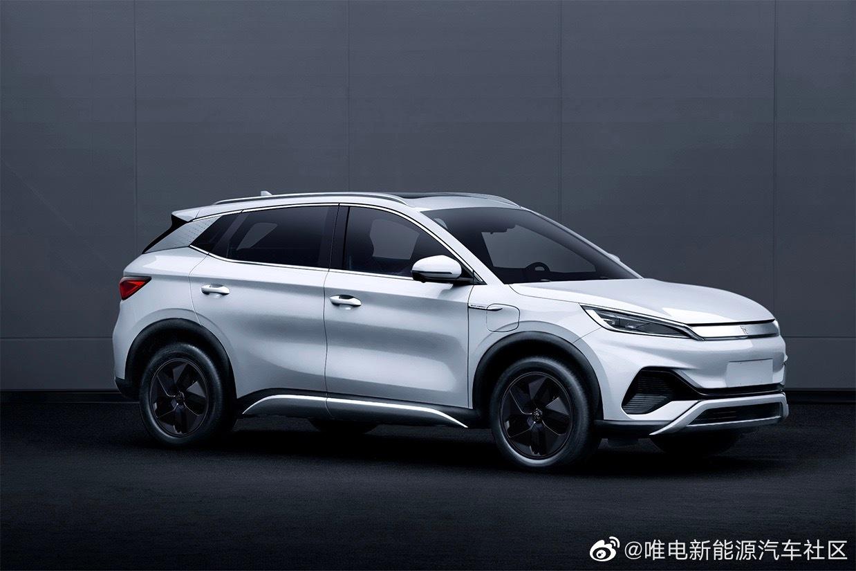 比亚迪元PLUS 希望顶配价格能真香本来都准备秦plus ev500尊贵定下来了，半路又出个这玩意，瞬间觉得秦不香了，那