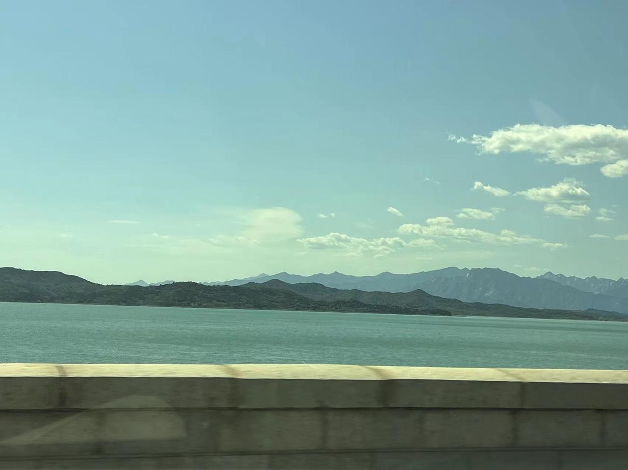 奔驰迈巴赫S级 各位出现过仪表显示智能泊车和驱动定位系统停止运作吗,这个怎么解决，挂倒档倒车影像都不出现