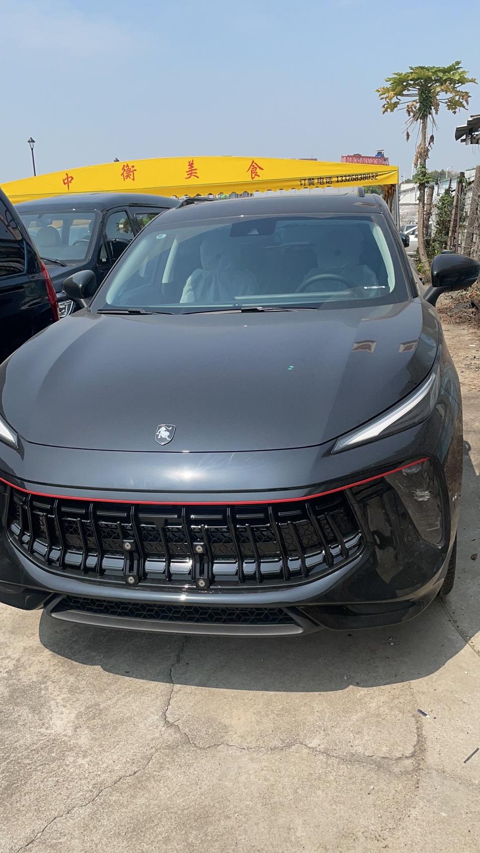 东风风行风行T5 EVO 求助，2022款的钻石版卡钳是红色的么？很多老铁说最新款都是红色的，我验车2022.2月份的，