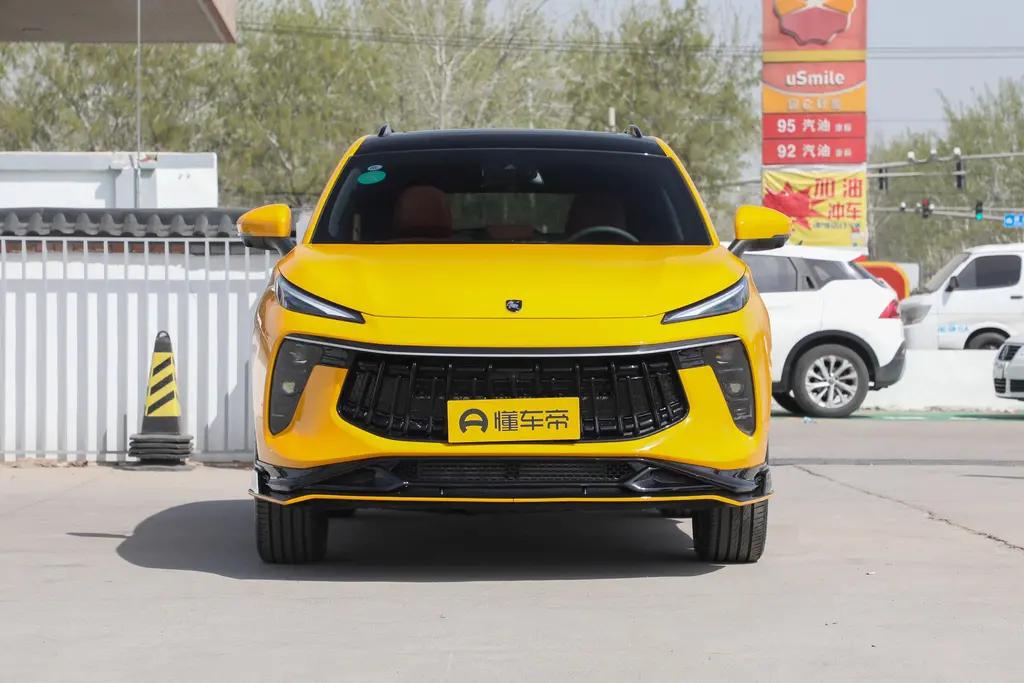 东风风行风行T5 EVO 最近想买一辆车，预算有限，首付1个w左右，看中4款，福特 福睿斯 传奇 影豹 东风 T5EVO