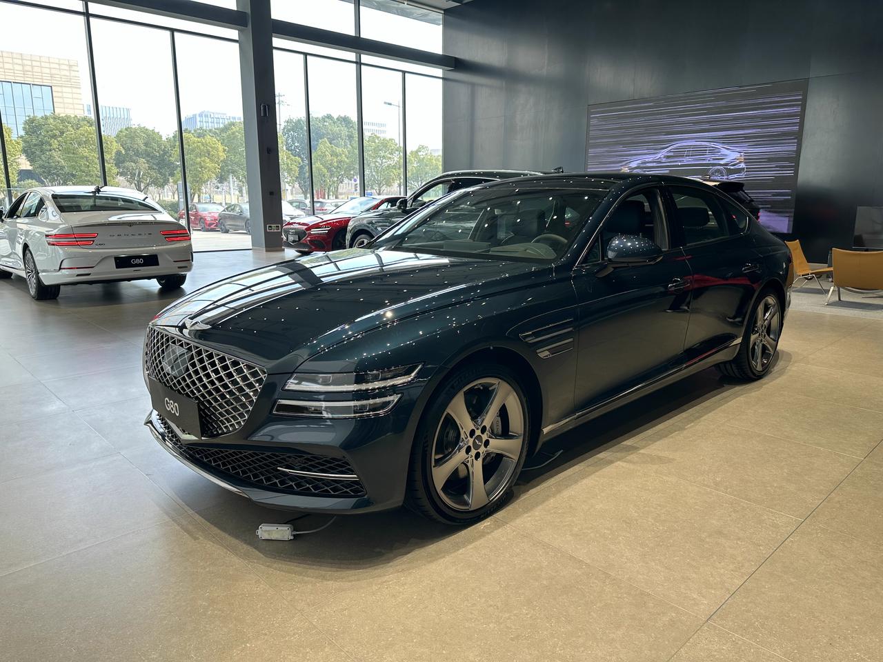 捷尼赛思G80 EV 谁能告诉我捷尼赛斯 EG80的 实际续航 高速续航 冬季续航的??????南京看车中