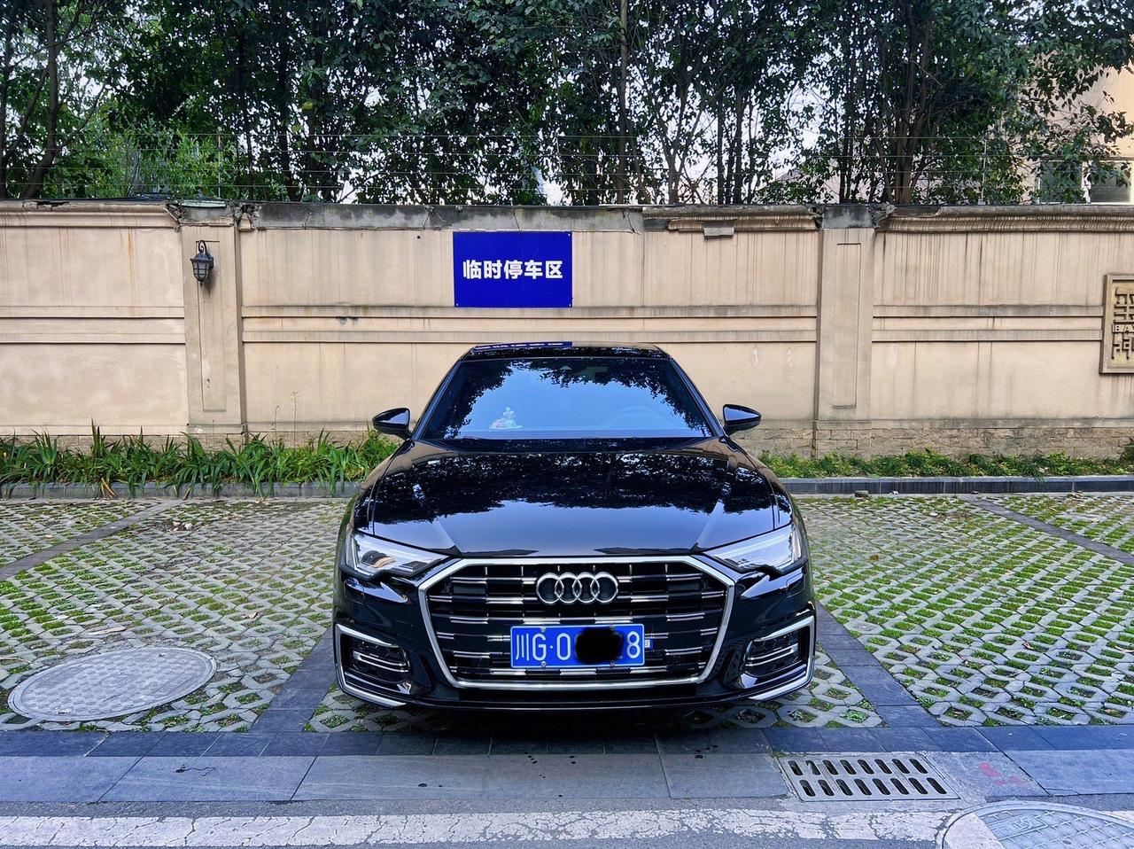 奥迪A6L 朋友们A6的45动感两驱都买成多少价格啊，我2月几号提的，分期打包价40W，现在看看这车市，后悔买早了?