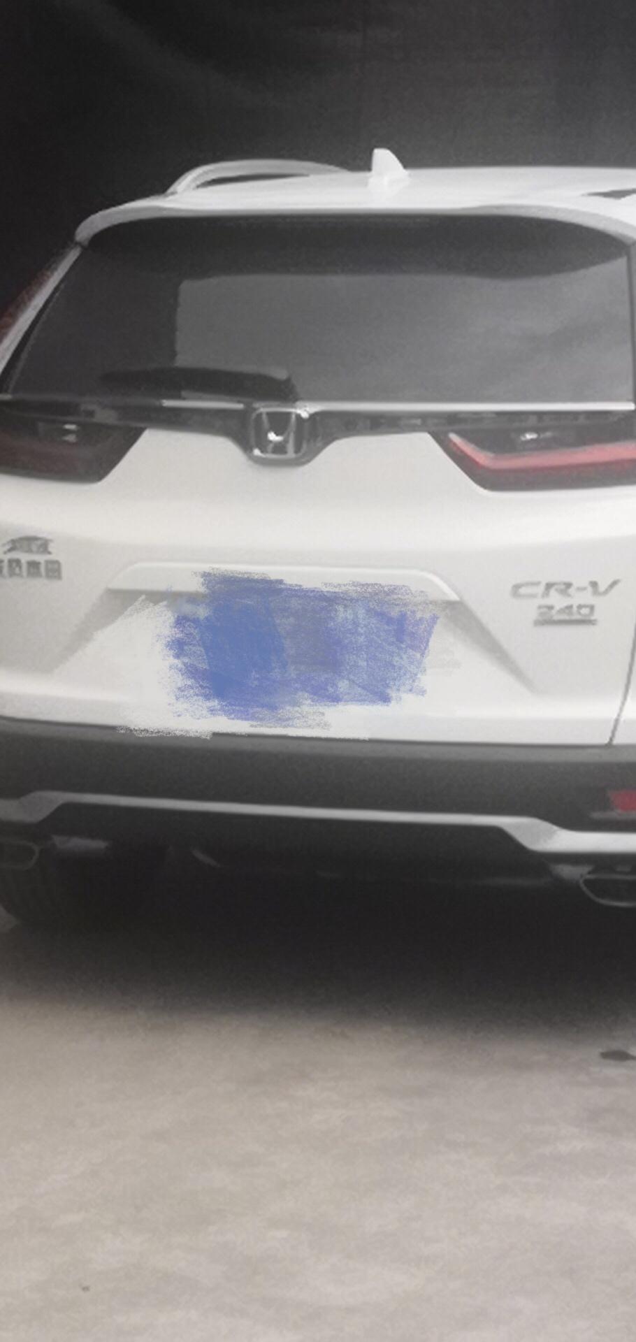 本田CR-V 请问这是原厂的灯吗？感觉好像有贴熏黑膜