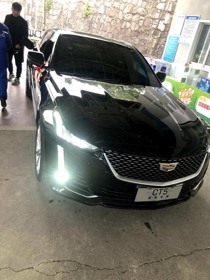 凯迪拉克CT5 你们都套座椅坐垫的嘛 我买的豪华有座椅加热