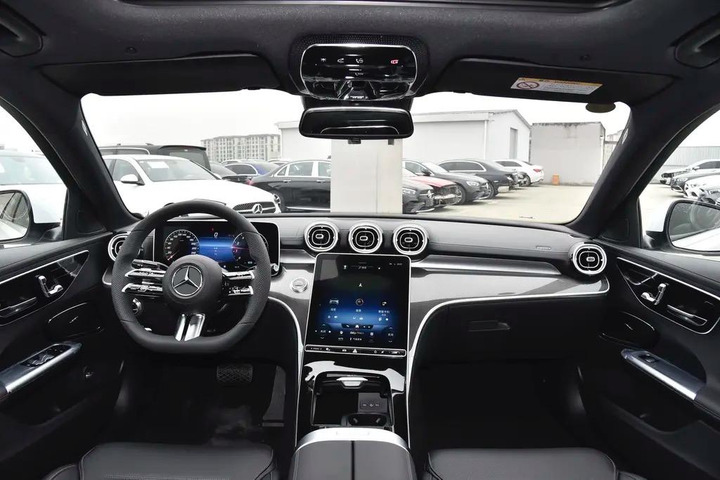 奔驰C级 想换车，奔驰C260L和3系325Li，有点纠结怎么选