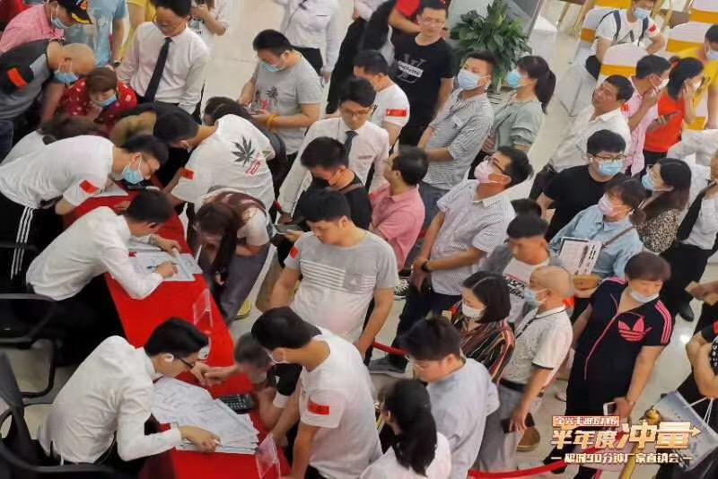 丰田卡罗拉 坐标浙江宁波市区，想问下昨天 宁兴丰田6月6日半年度冲量团购惠，有车友去吗？1.2T精英版啥价格？我5月28