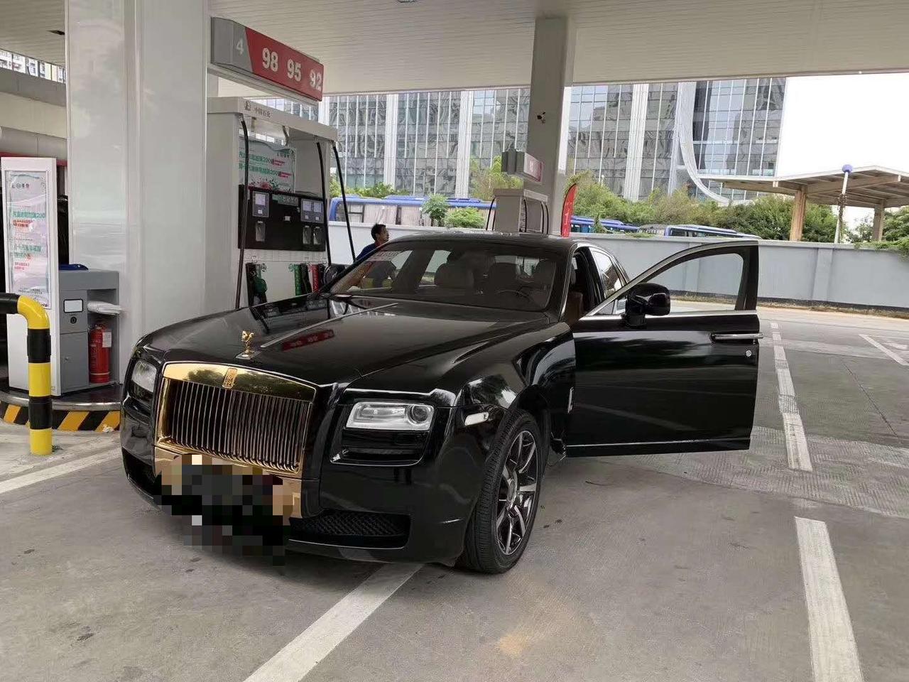 凯迪拉克CT5 我想问一下丐版现在分期下来要多少钱？裸车价在多少