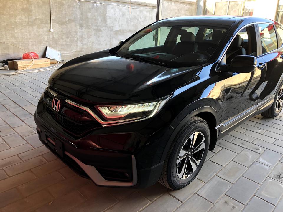 本田CR-V 平时没走过烂路，最近从右前风挡偏下的位置（不知道是不是叶子板）传来咯吱吱的声儿，只要是过小的颠簸路面儿 就