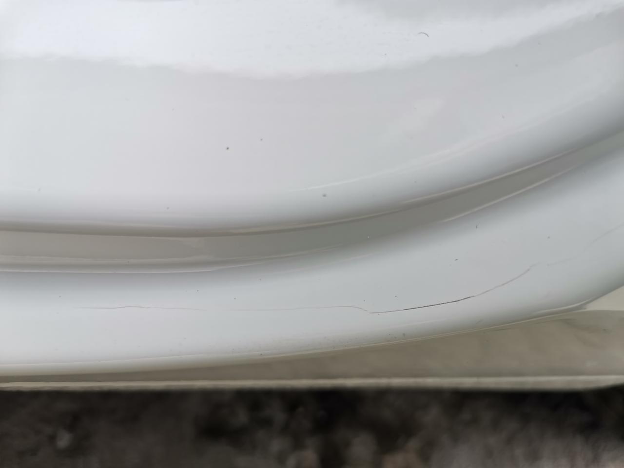 威朗pro 提车四个月多一点  左后门门内车漆开裂  无任何剐蹭 这是怎么回事？