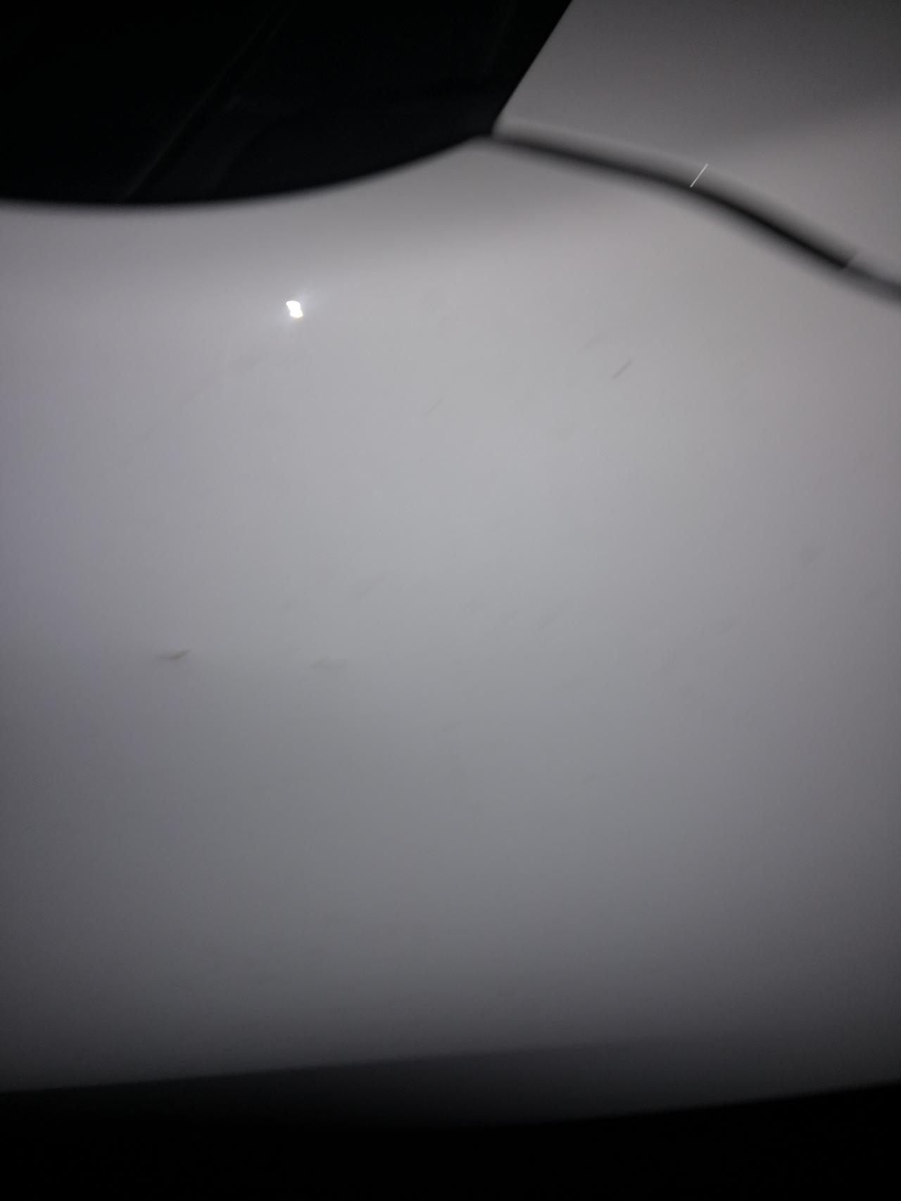 不到一年的车子出现油漆凸起？请问你们买的卡罗拉有这情况吗？