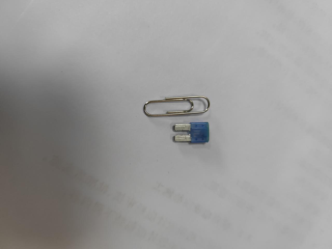 求助:21款天籁，2.0L自吸舒适款，保险丝型号规格？小的和那个方型的，具体型号是什么？