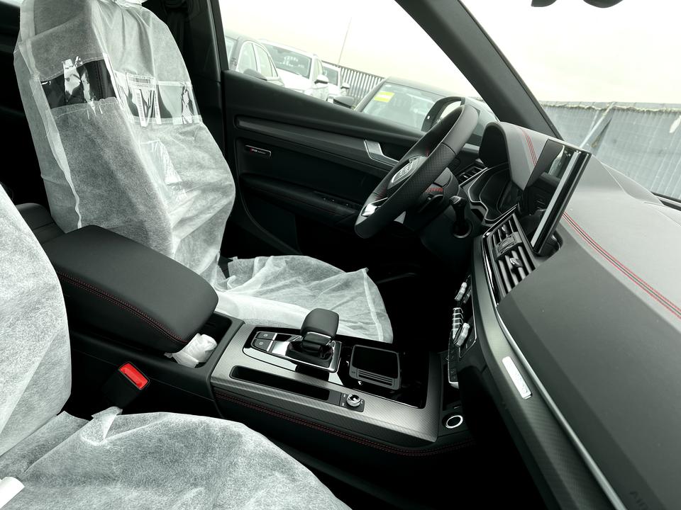 奥迪Q5L Sportback Q5L 轿跑版 RS燃速套件，裸车36.8，落地41.3。这个价格可以吗？三年贷款，利息