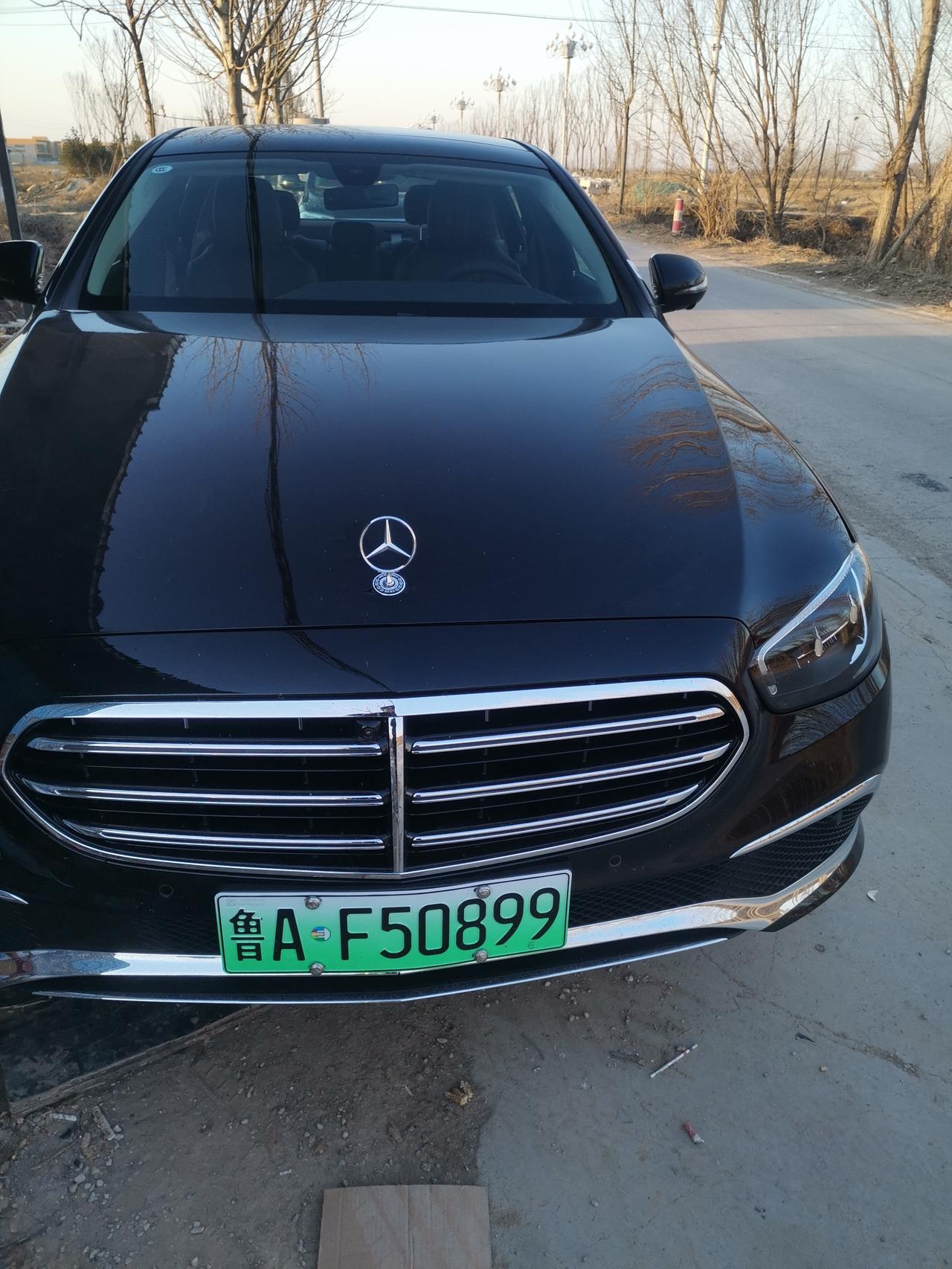 奔驰E级PHEV 车友们 你们车只要充电水箱就一直循环吗  我的咋是一直循环 锁车也是
