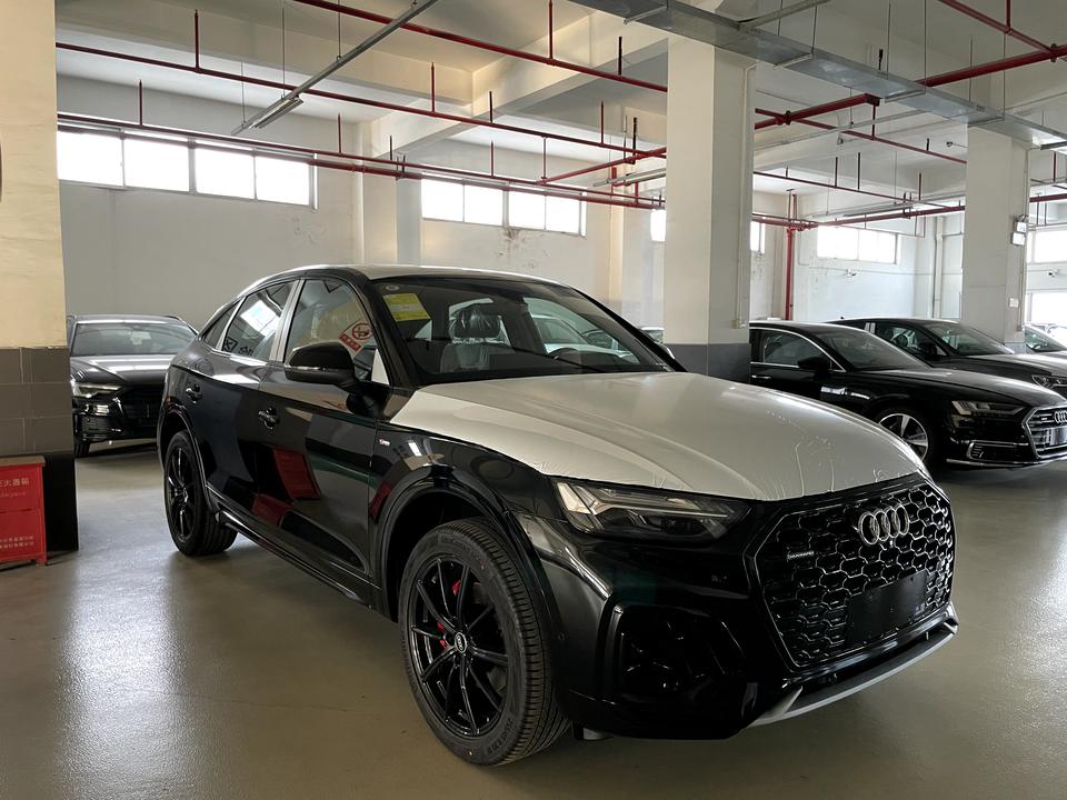 奥迪Q5L Sportback 坐标深圳4号下定24号到店你们45甄选落地多少
