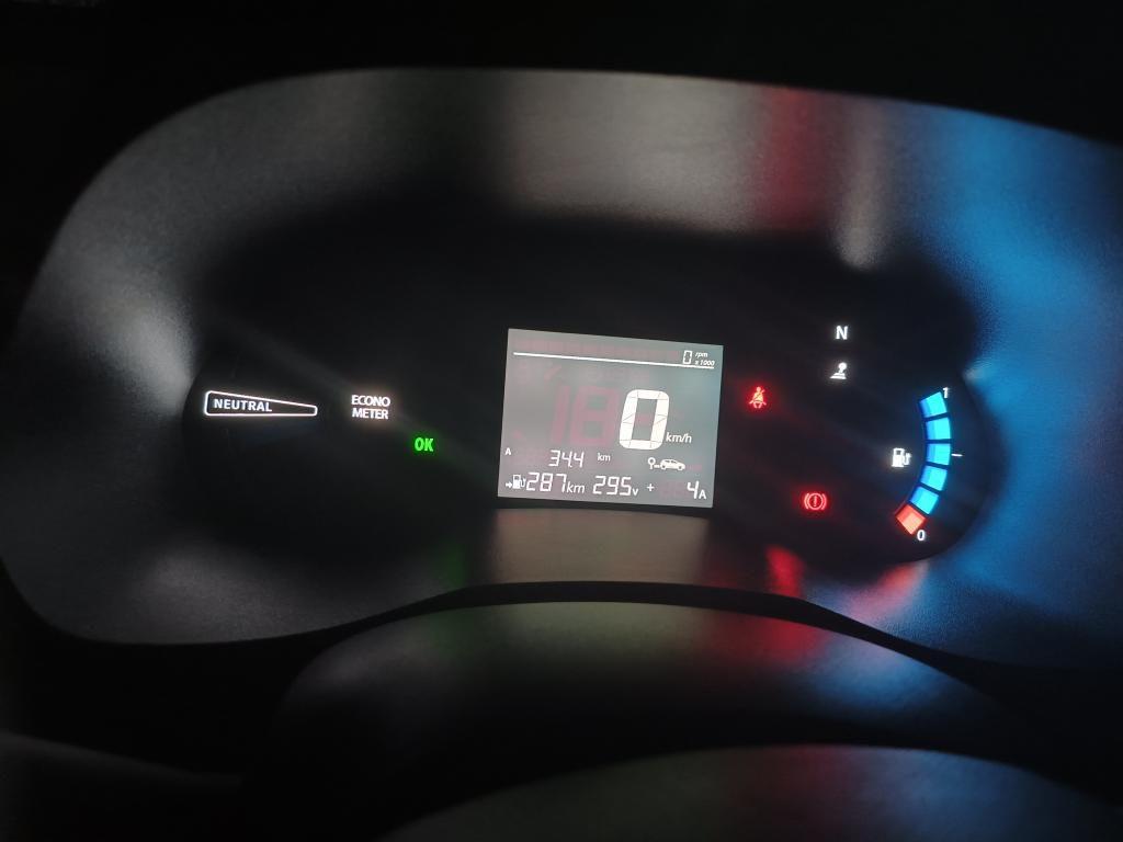 东风EV新能源EX1 今天刚提车，然后红灯时去快充，1小时20分充满，自行短电，提车时看配置系321公里那个版本的，但这
