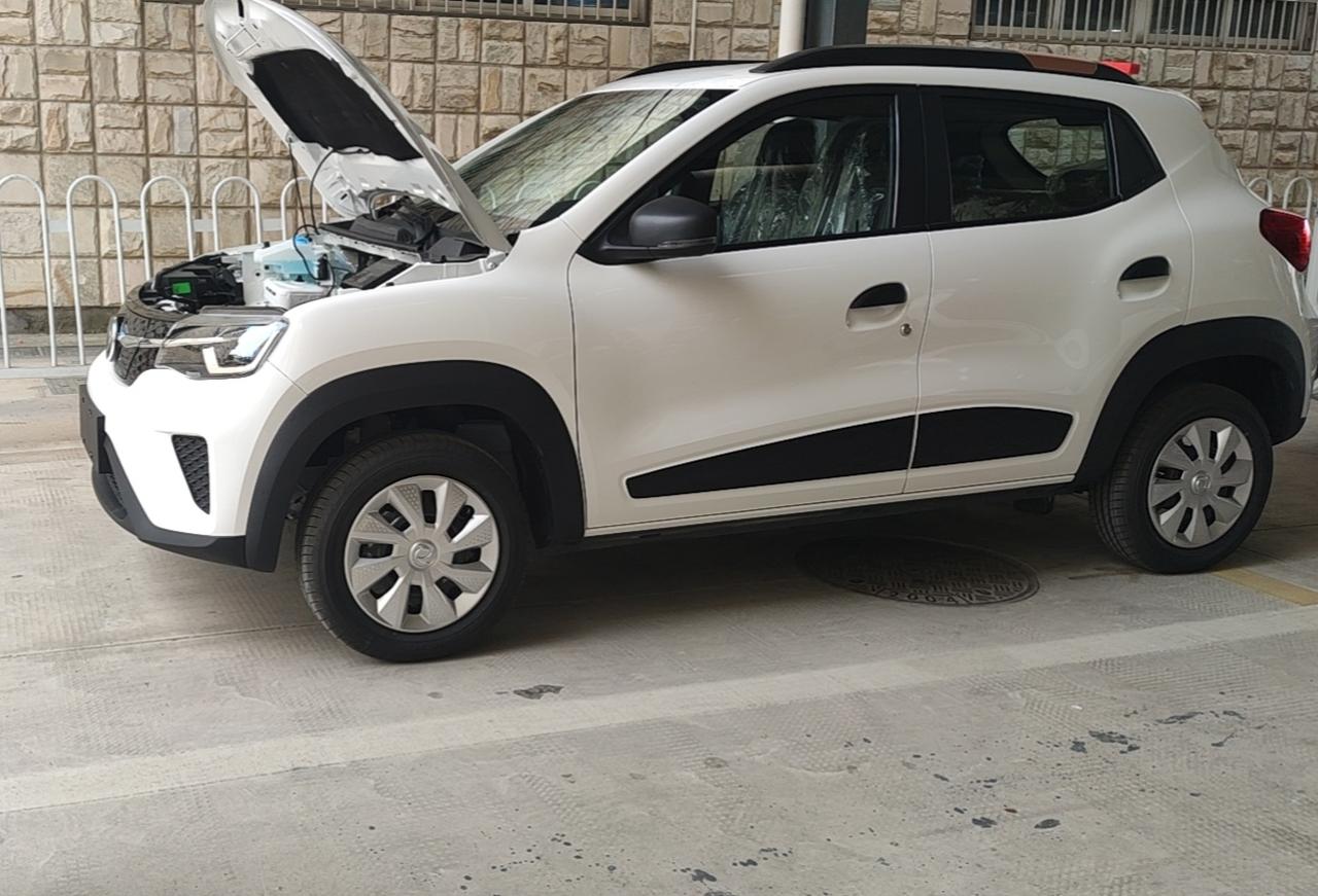 东风EV新能源EX1 我想知道，大家的ex1都是怎么充电的？10A能充吗？空调的那个三插一定是16A吗？外面哪里可以充？
