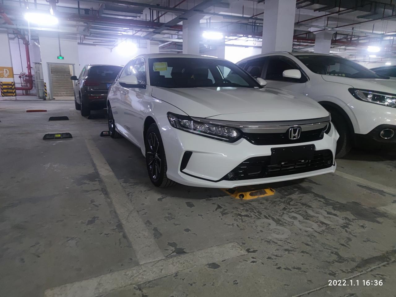 本田英仕派 为什么这吊carlife死活连不上？usb调试打开了，试了三部小米手机三条数据线。都没有弹出选择充电或者数据