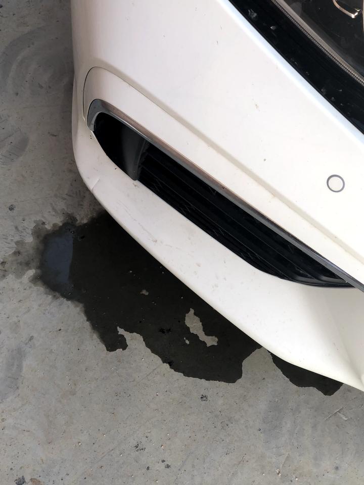 本田英仕派 新手不怎么会开车，不知道蹭到哪里了，凹下去了一点，想问一下维修大约多少钱 漆没掉