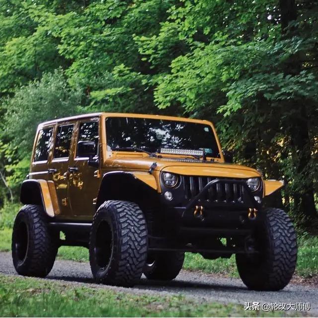 Jeep牧马人 改装成这样可以上路吗 违法么？