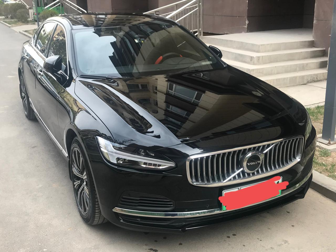 沃尔沃S90 RECHARGE 22款s90T8版本的轻混，半年第二次出现亏电，打不着车的情况，大家遇到过吗