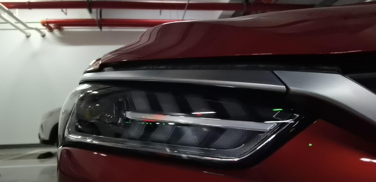 比亚迪秦PLUS EV 各位车友，请问一下这个前舱盖打开了之后就关不上了，怎么办？