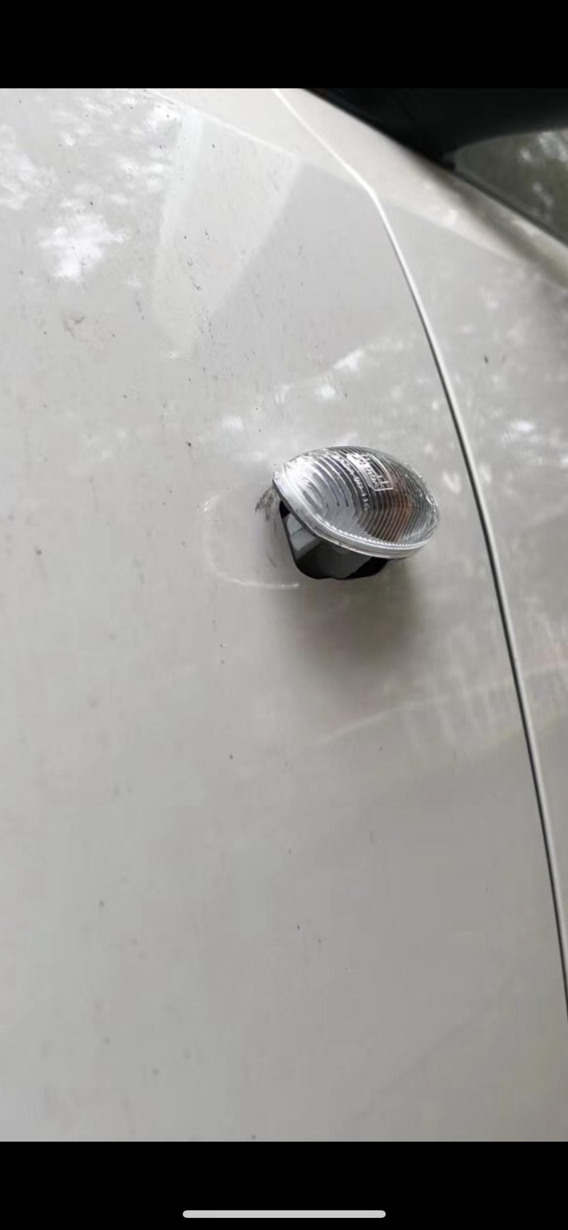 丰田YARiS L 致炫 旁边的车灯被熊孩子扣了怎么办，现在也找不到人，Yq也不能出小区，气死了