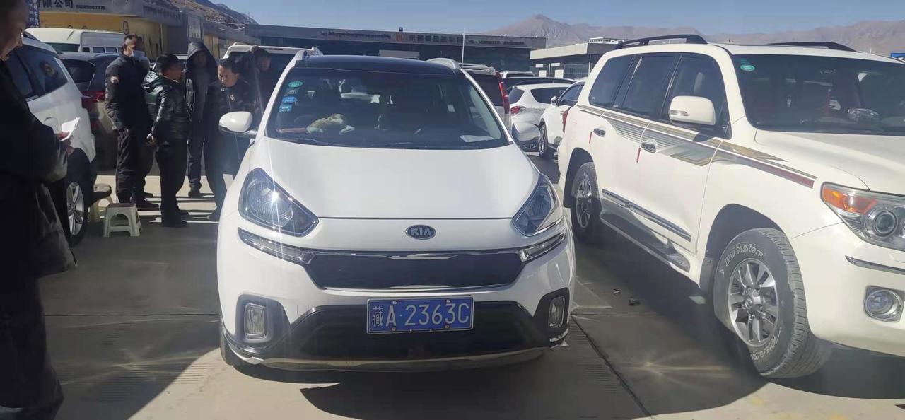 起亚傲跑 起亚  什么型车