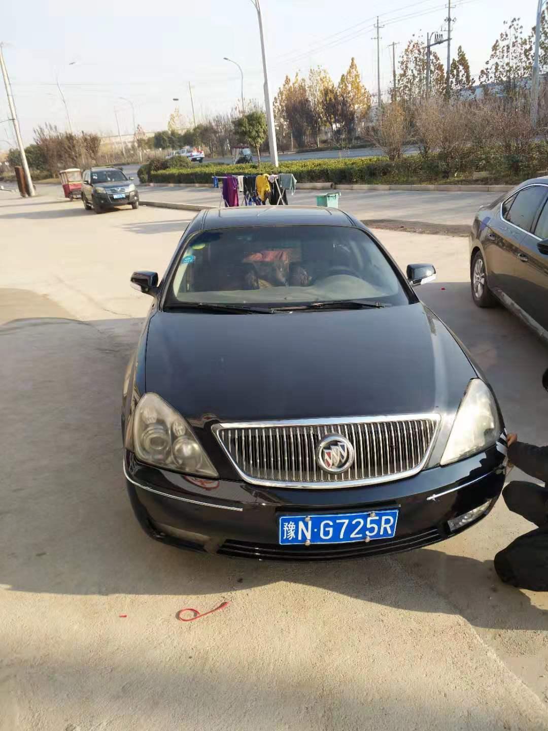 别克君越 请问是别克哪款？  几几年的？