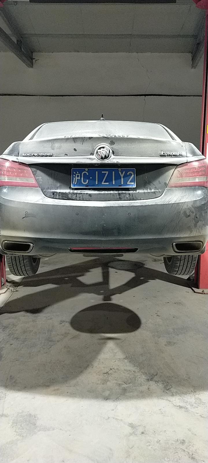 14款别克君越2.4L 高配的减震器带不带电感