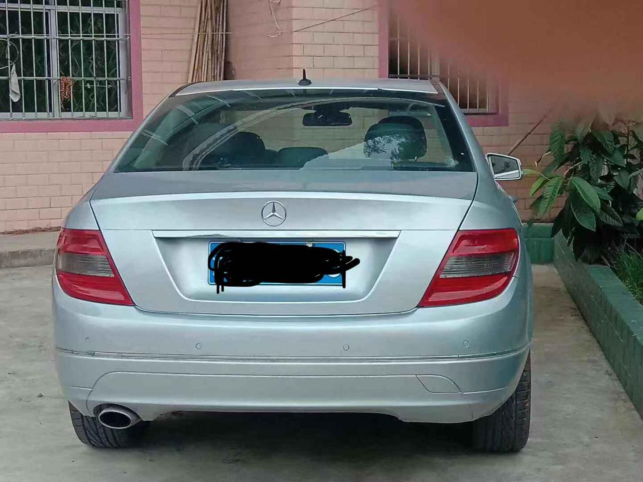 奔驰C级 请问，这是那一年的车型，谢谢