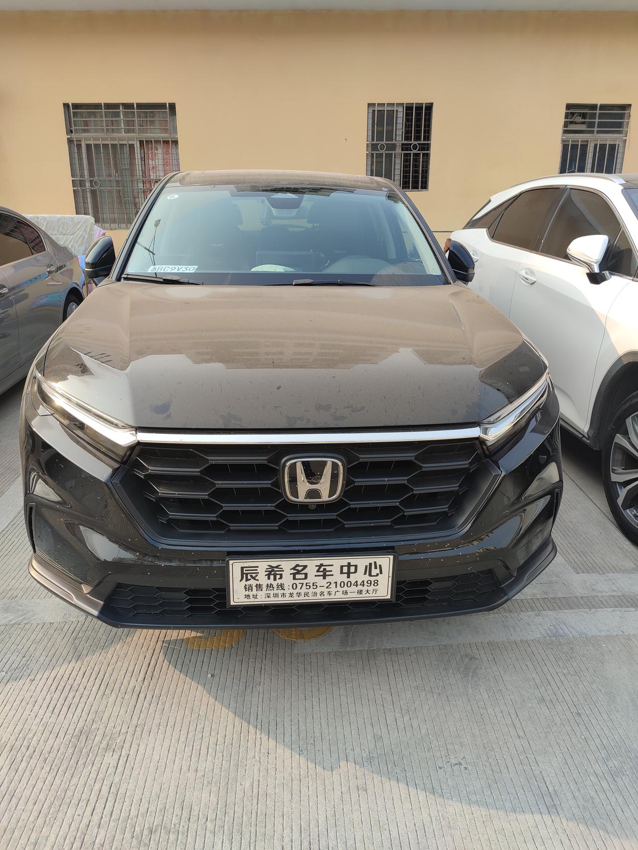 比亚迪宋PLUS DM-i 12023款crv五座锋尚好还是买七座好家里父母，老婆一个娃，后续打算要二胎三胎也不差700