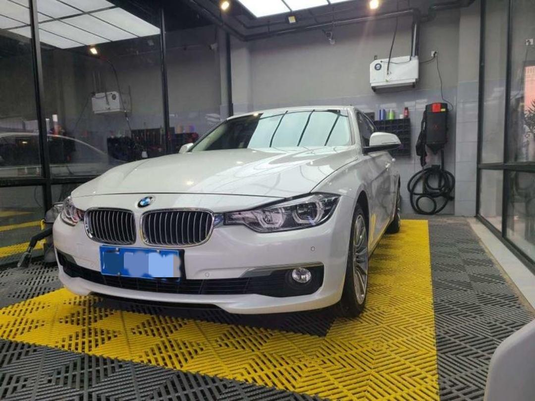 宝马3系 问题:这种程度事故车20W能买吗?  商家描述如下:320Li长轴版/19年4月上牌/2w多公里 事故换件：灯