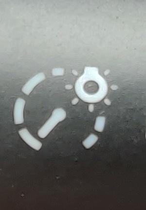 大众帕萨特 各位大佬这个灯是啥意思？