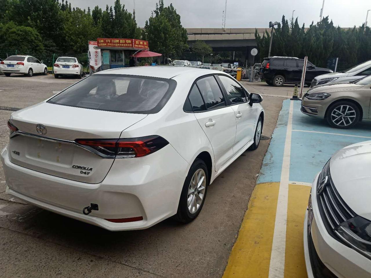 丰田卡罗拉 想问问纯油版的车友们，你们的车机系统卡不卡?