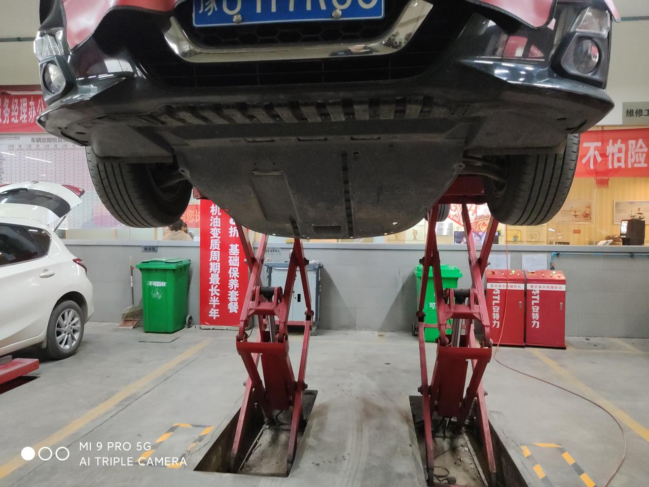 2020款天籁2.0l     天窗开到三分之一    或者全部打开    跑赖路20麦到40    上4s店检查4s店